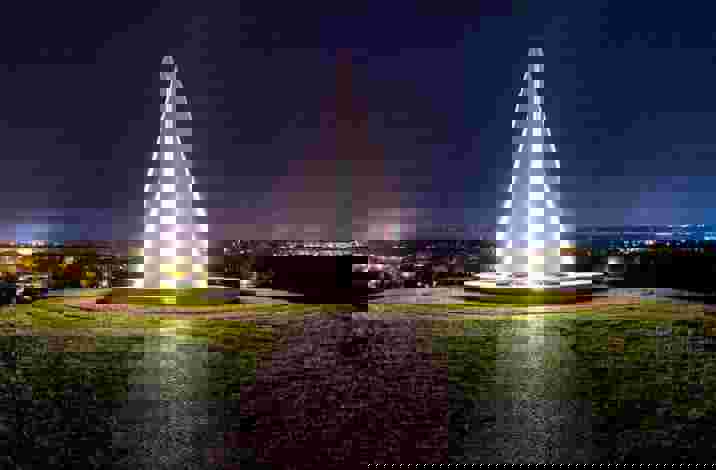 Mk Light Pyramid