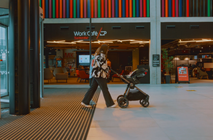 Entrance Baby Pram