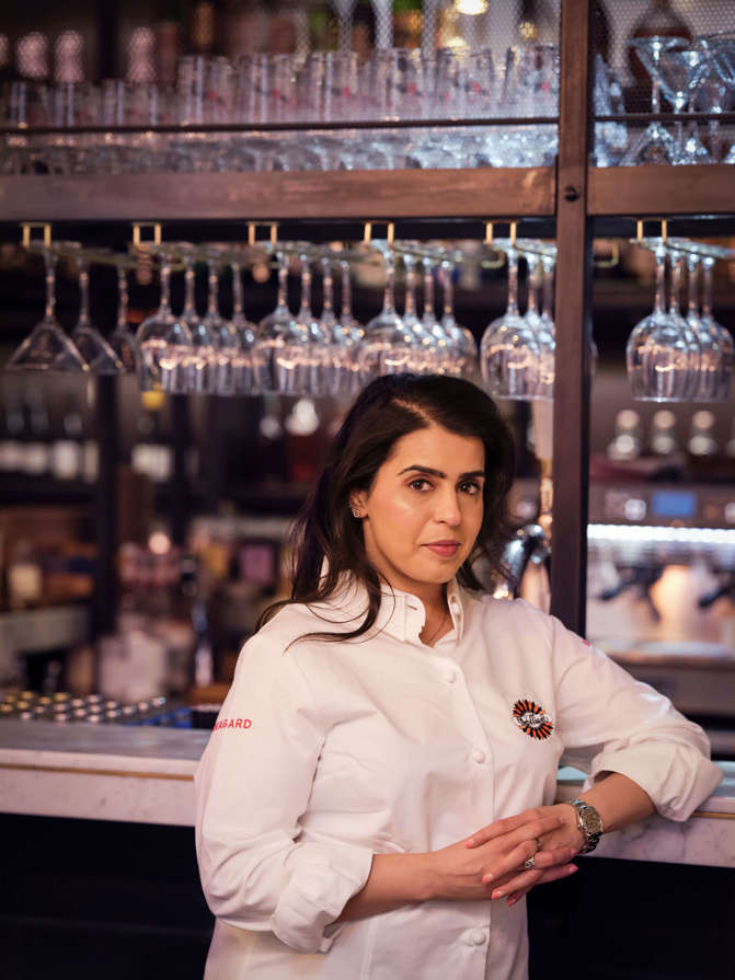 211103 Dipnara Portrait 122 (1)